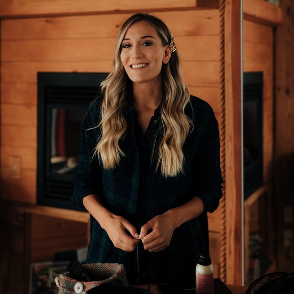 Meet your Posher, Rhea - Picture 1 of 1